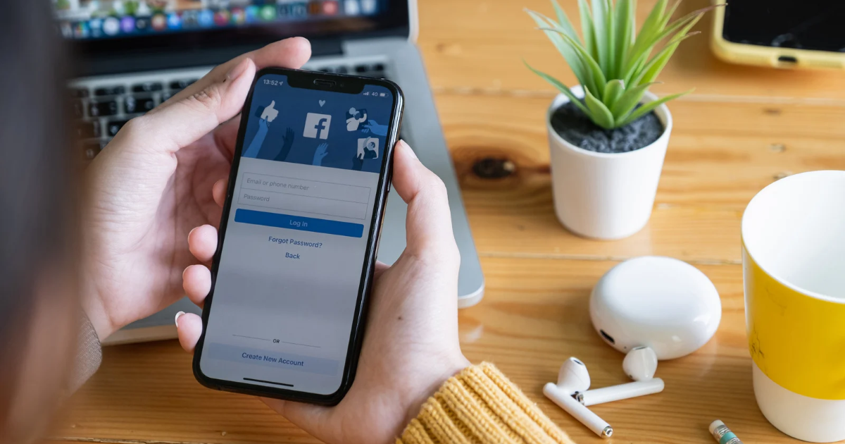 برنامج تحميل ستوري فيس بوك بضغطة زر واحده وبدون مجهود